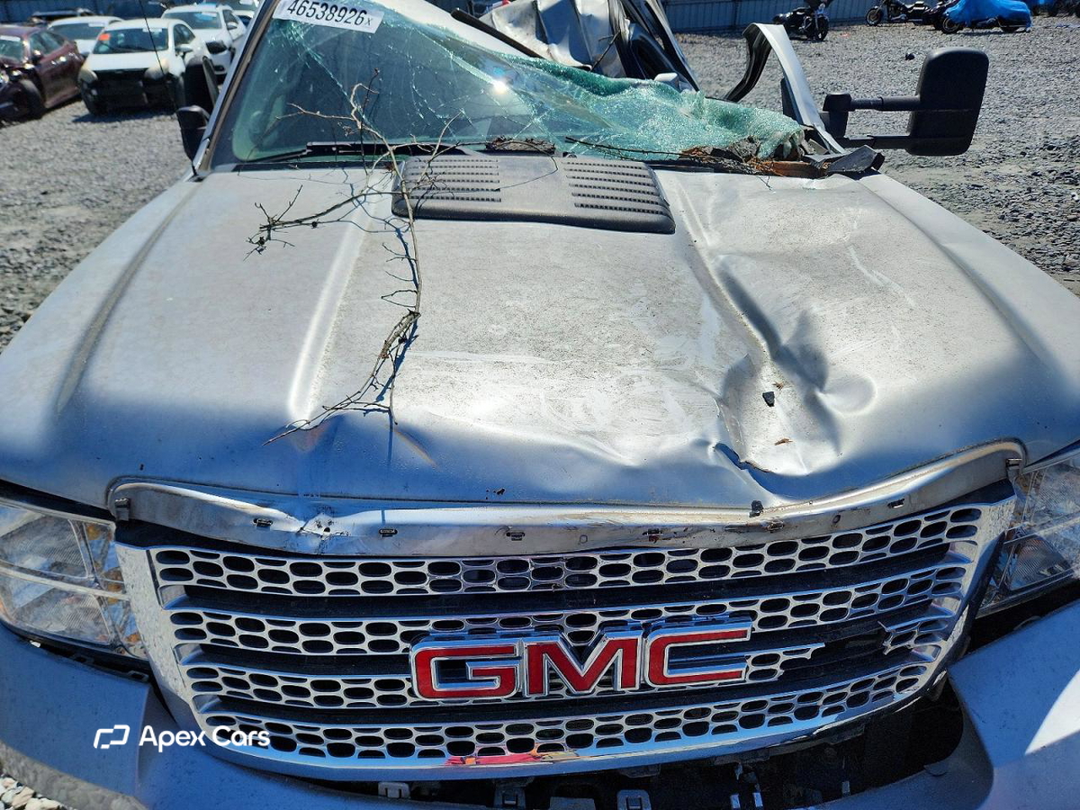 GMC Sierra 2011