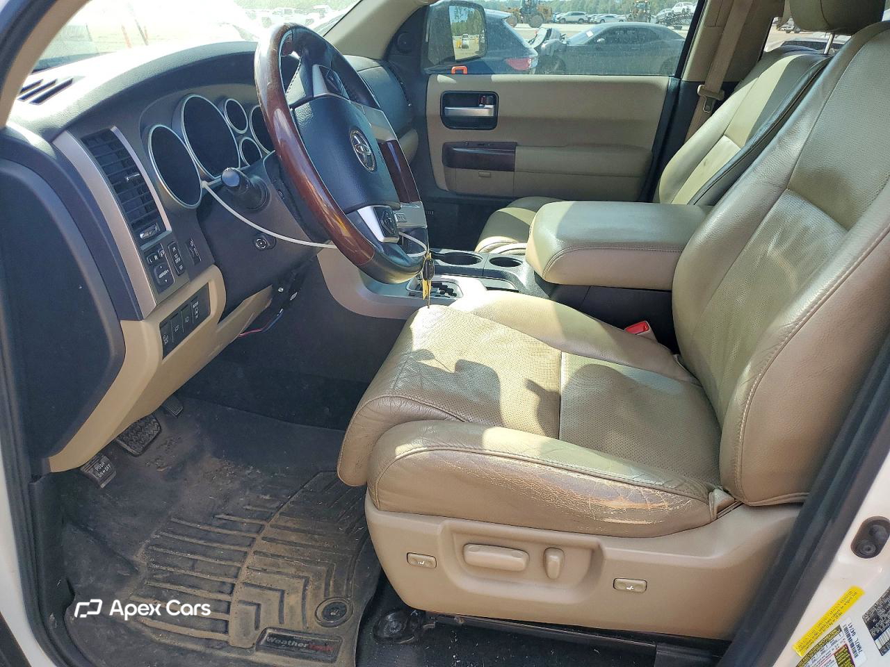 Toyota Sequoia 2015