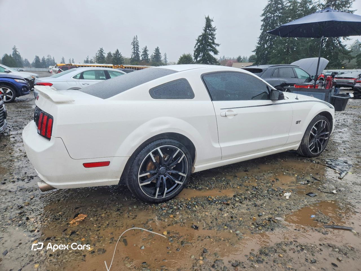 Ford Mustang 2006