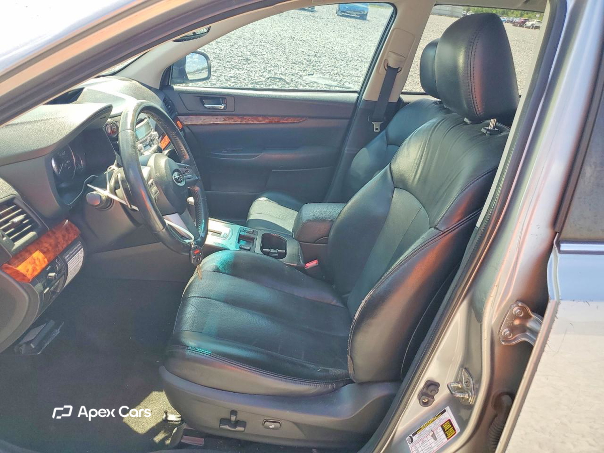 Subaru Outback 2011