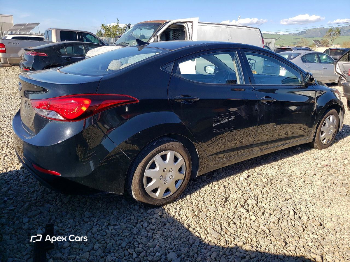 Hyundai Elantra 2016
