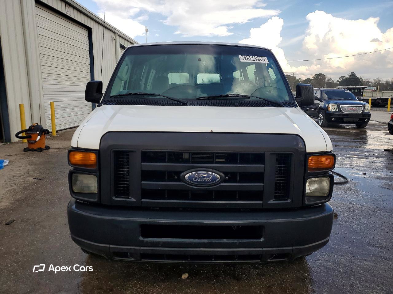 Ford Econoline 2010
