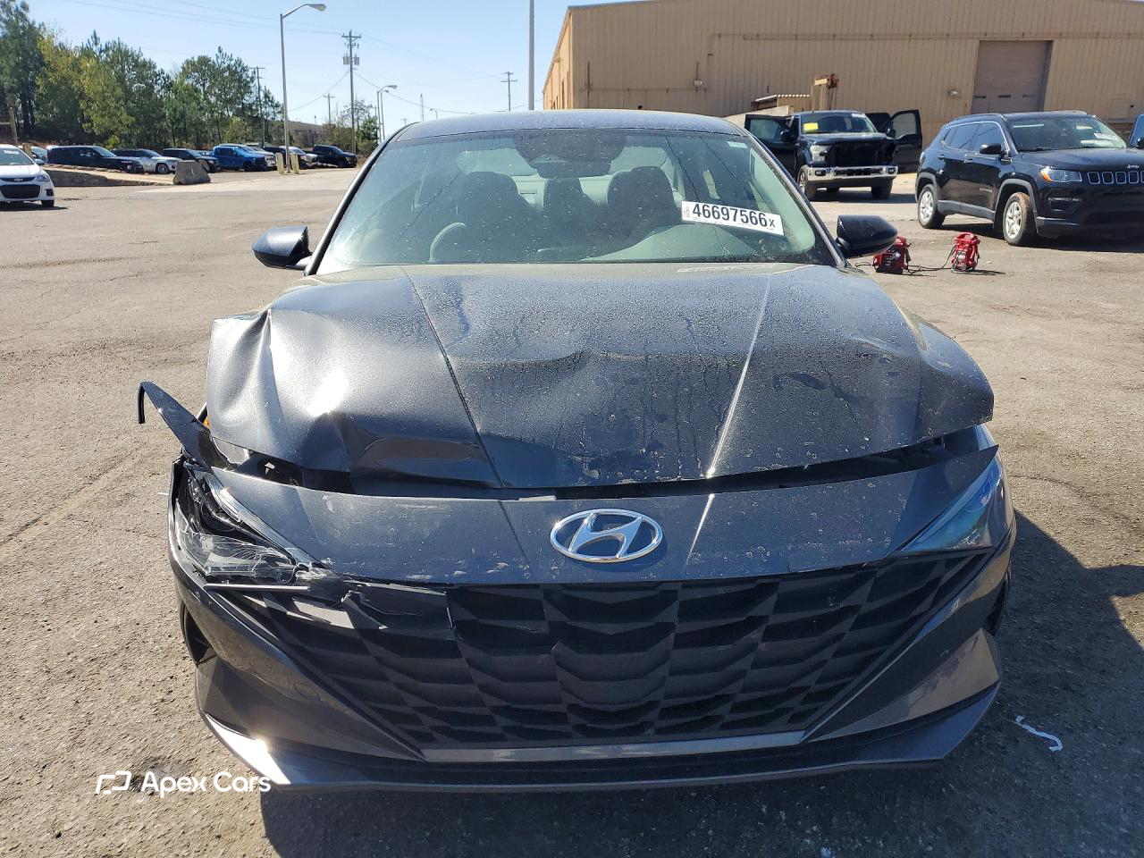 Hyundai Elantra 2023