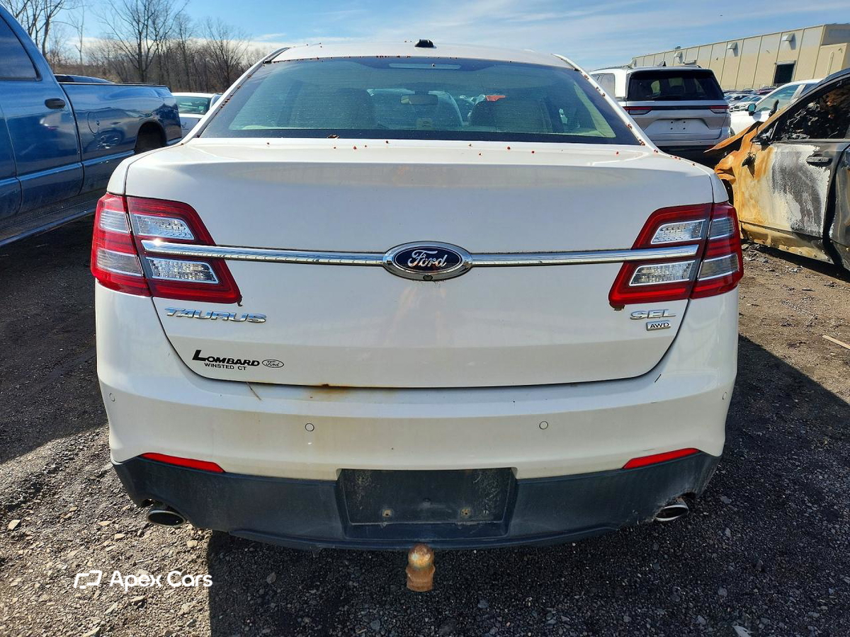 Ford Taurus 2014