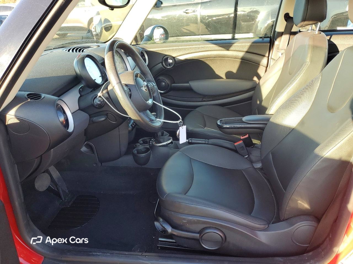 MINI Cooper 2012