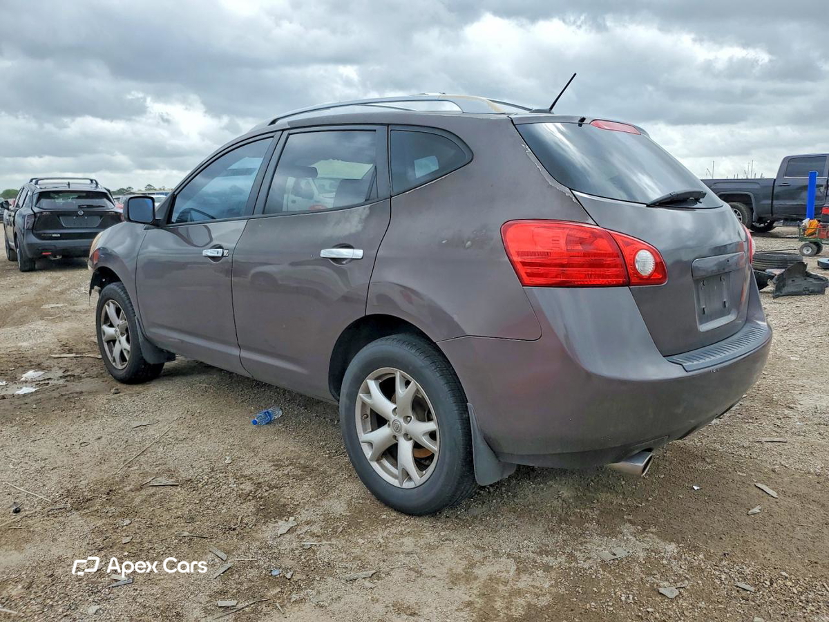 Nissan Rogue 2010