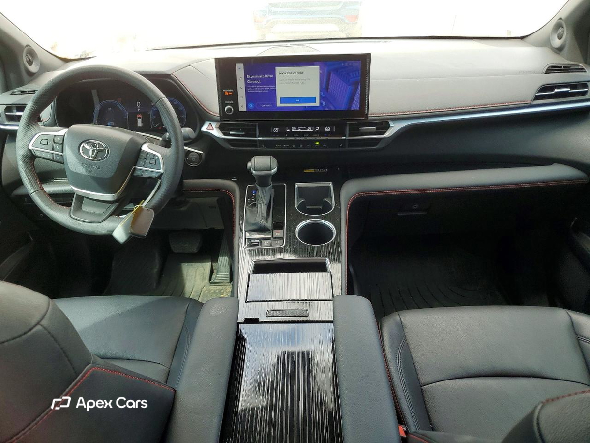 Toyota Sienna 2025