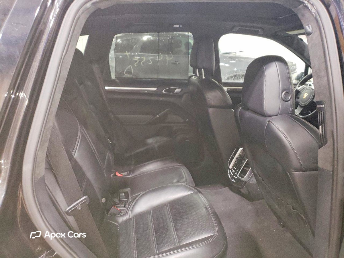 Porsche Cayenne 2012
