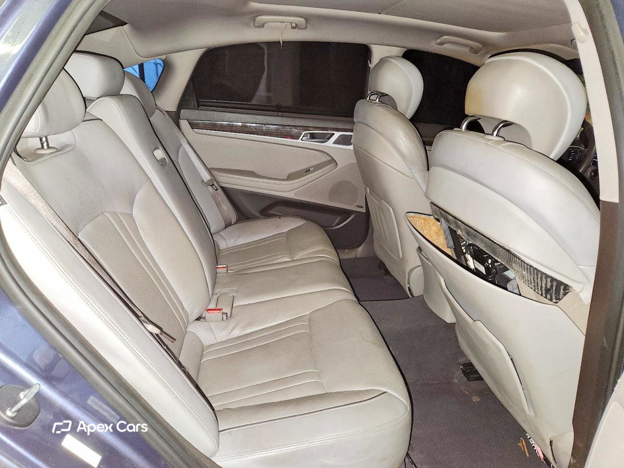 Hyundai Genesis 2015