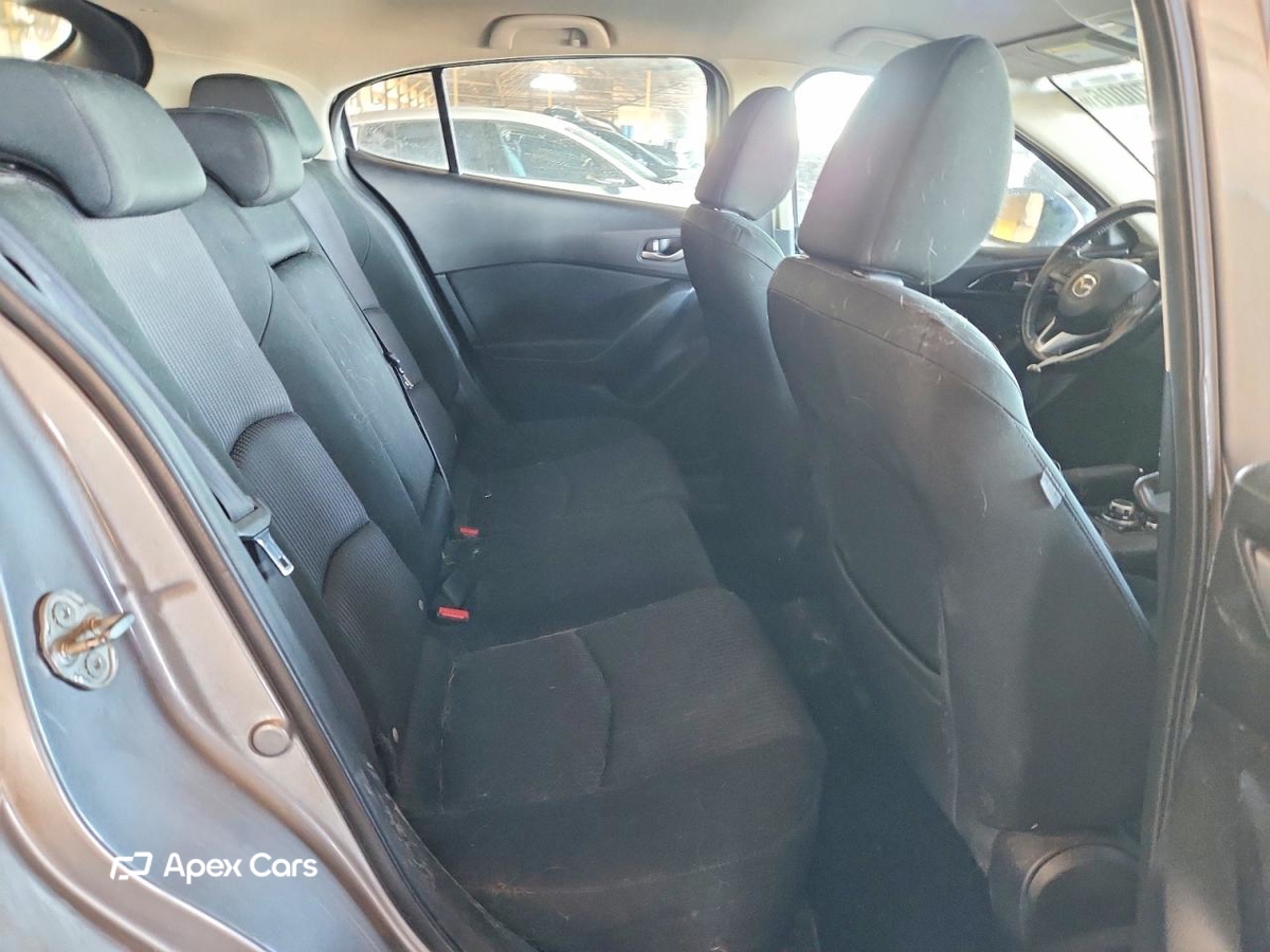 Mazda 3 2015