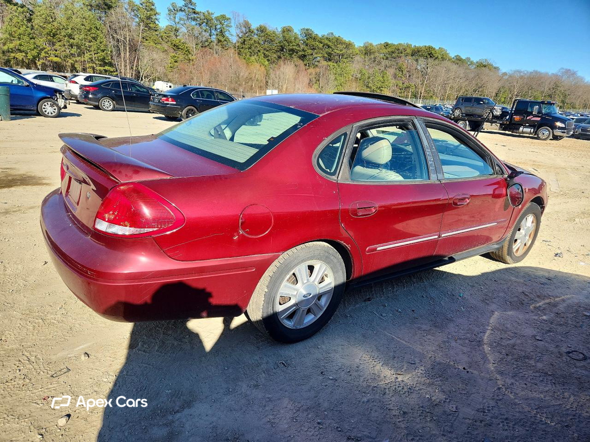 Ford Taurus 2004