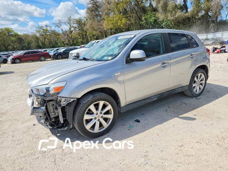 Mitsubishi Outlander 2015 - Image 1 of 15