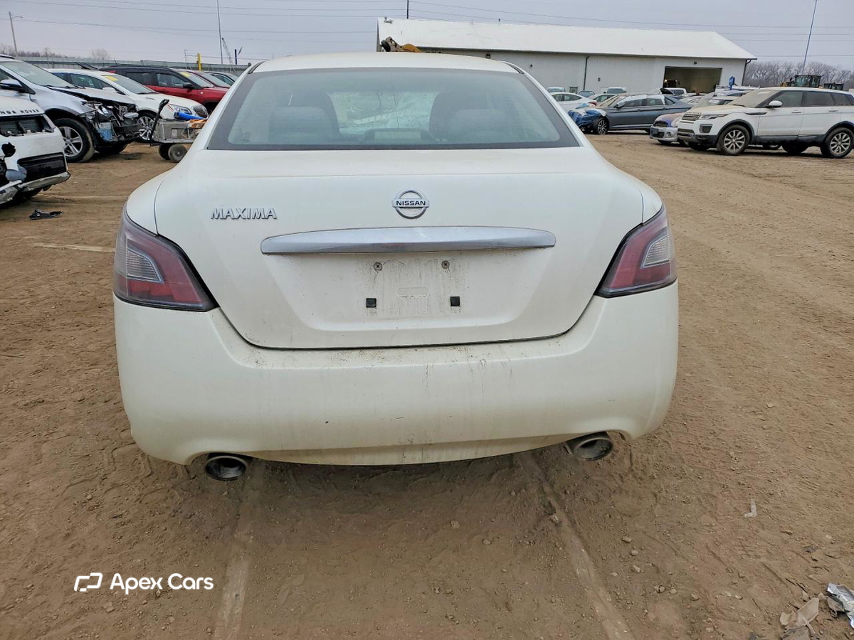 Nissan Maxima 2014