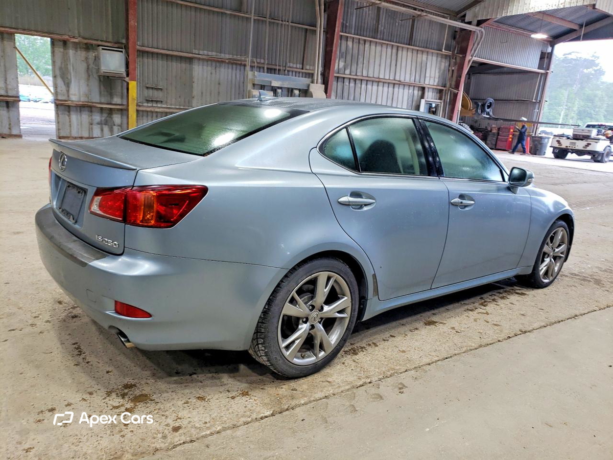Lexus IS 2010