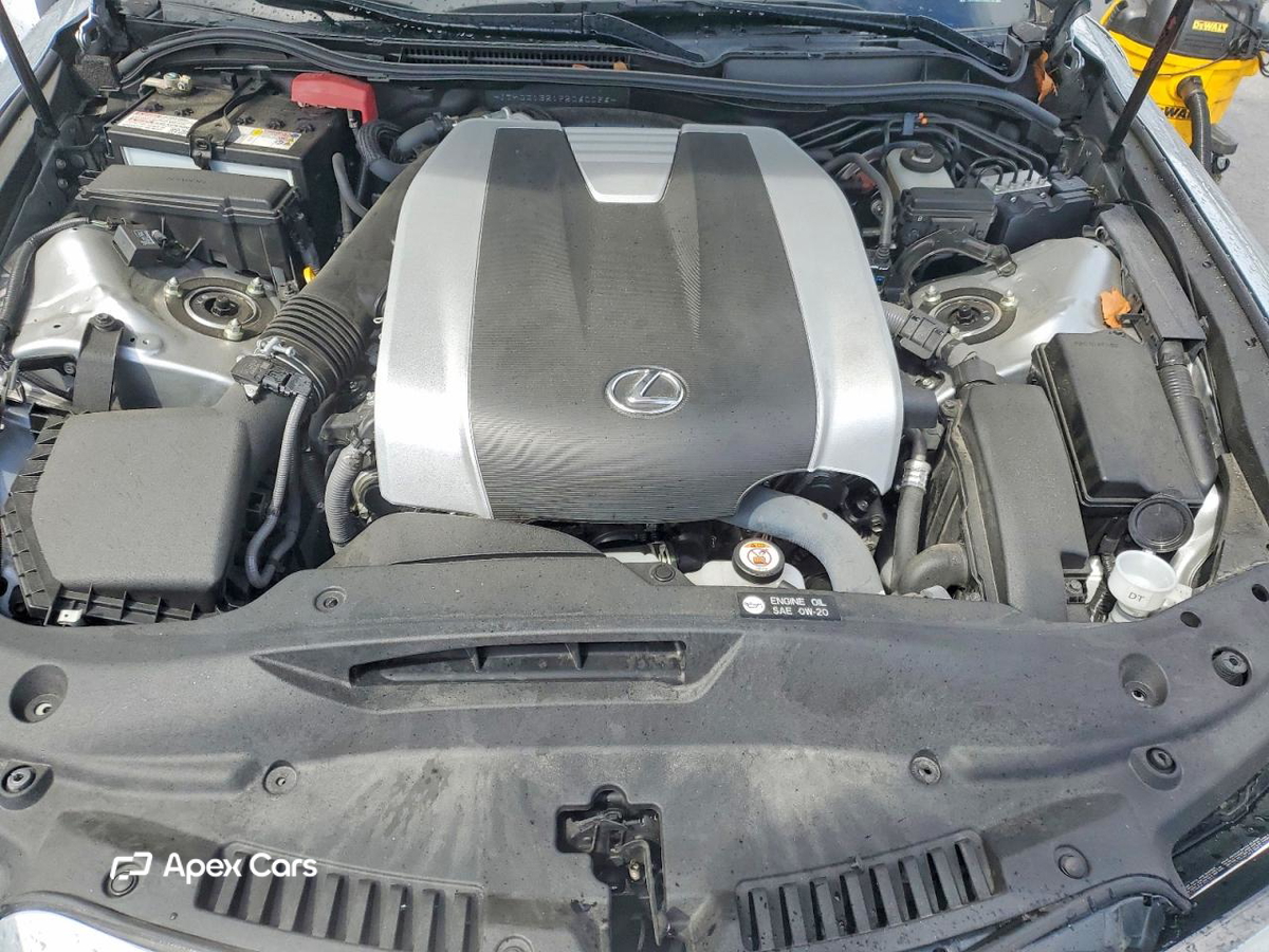 Lexus IS 2023