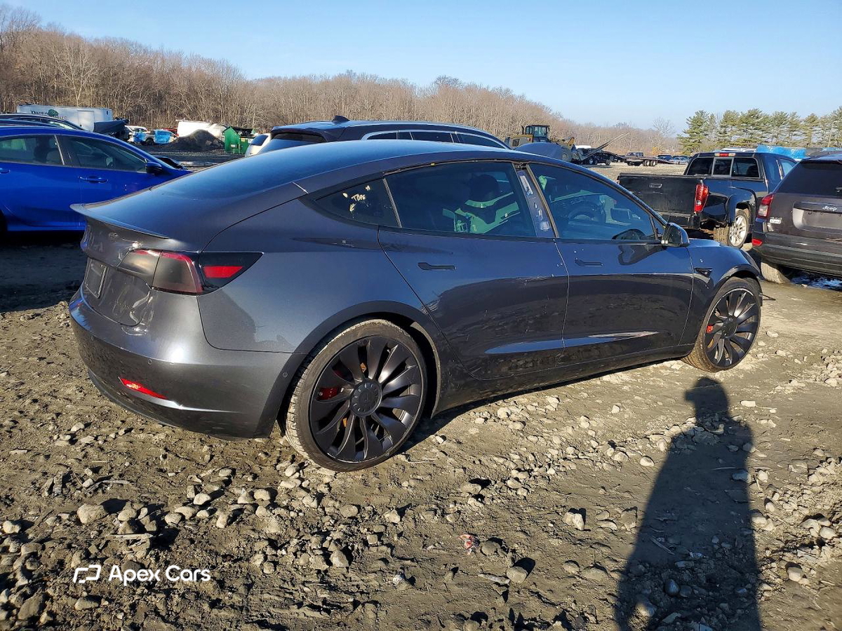 Tesla Model 3 2021