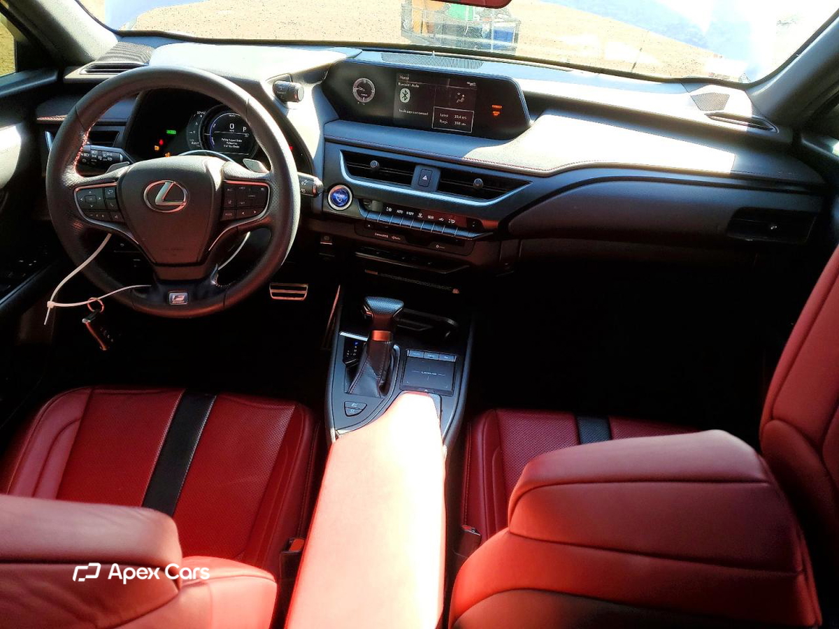 Lexus UX 2020