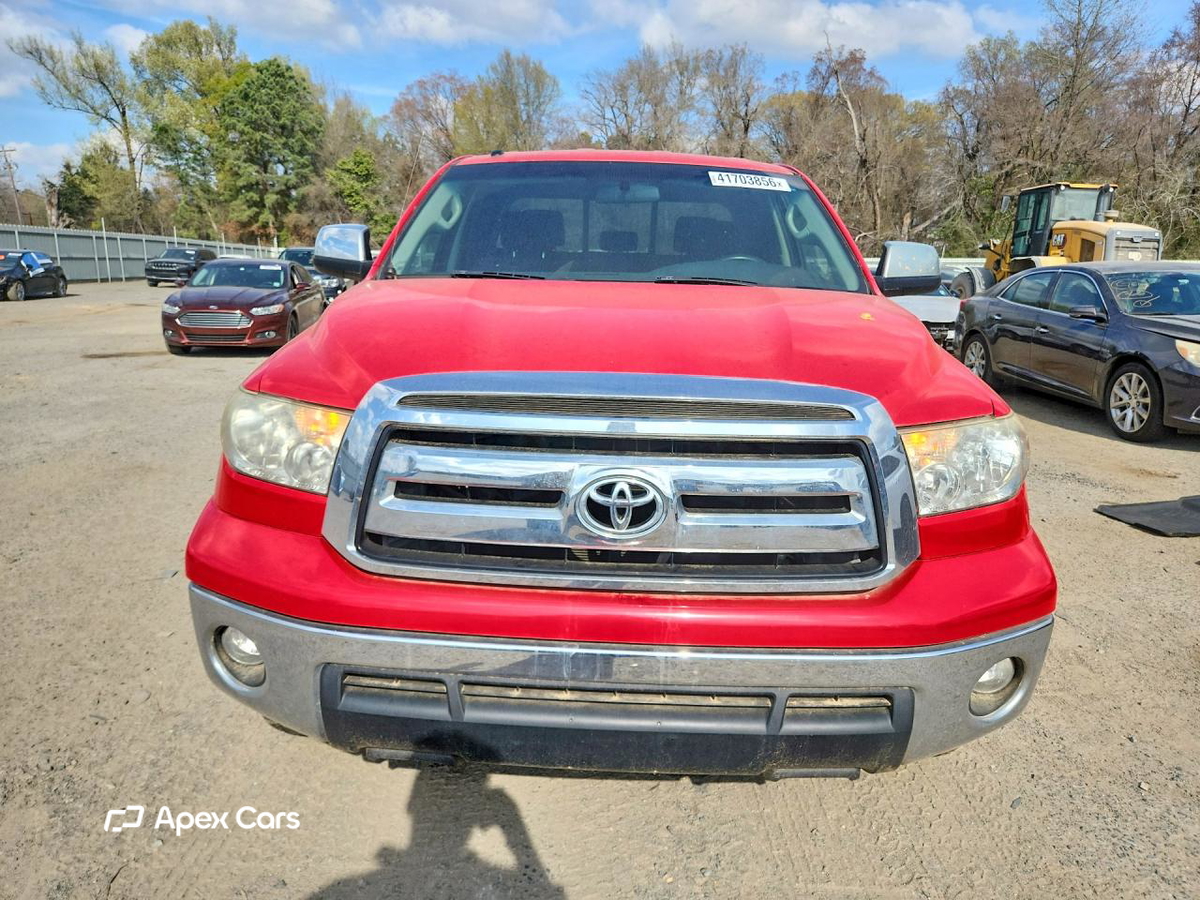 Toyota Tundra 2010