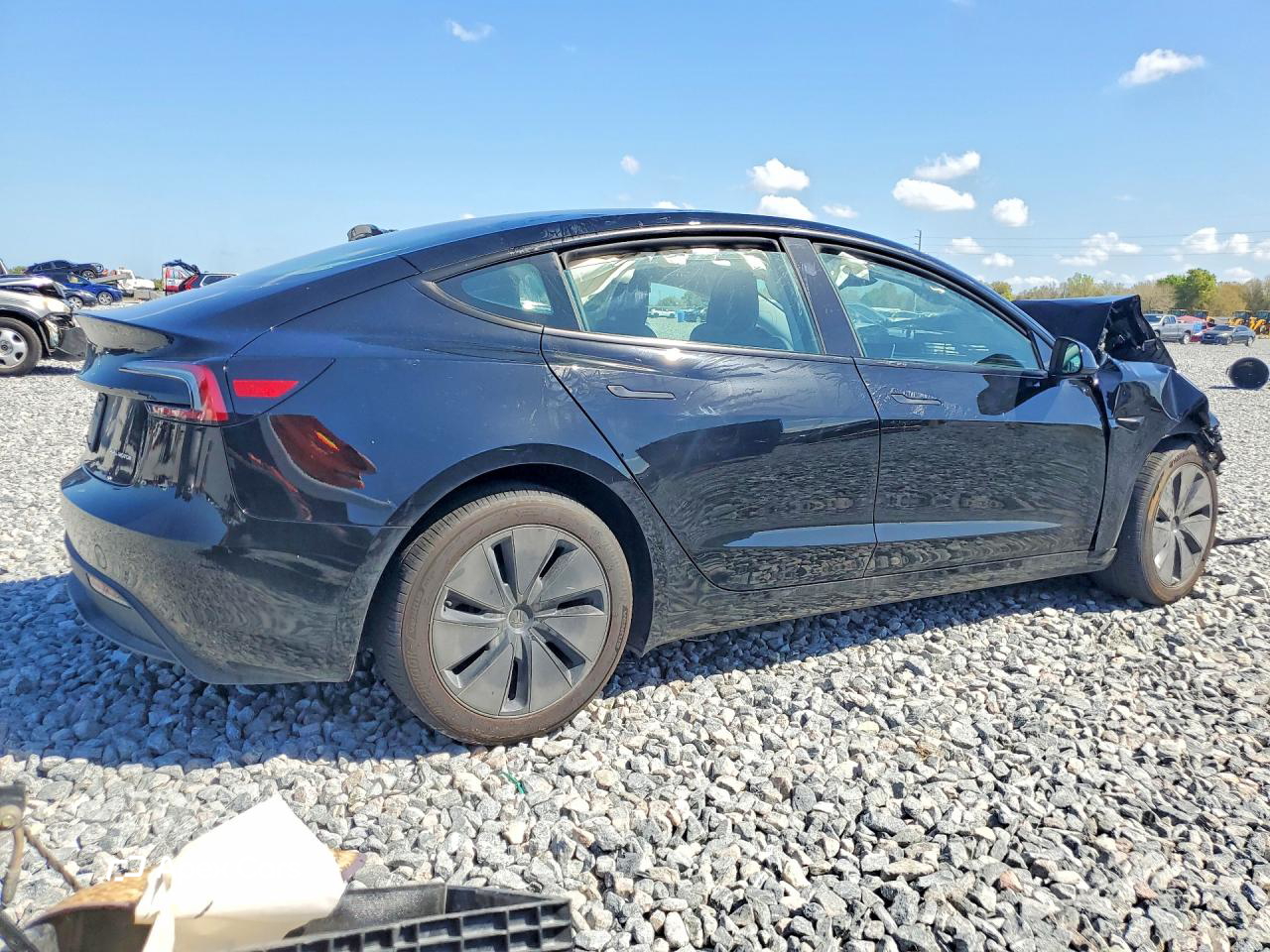 Tesla Model 3 2025