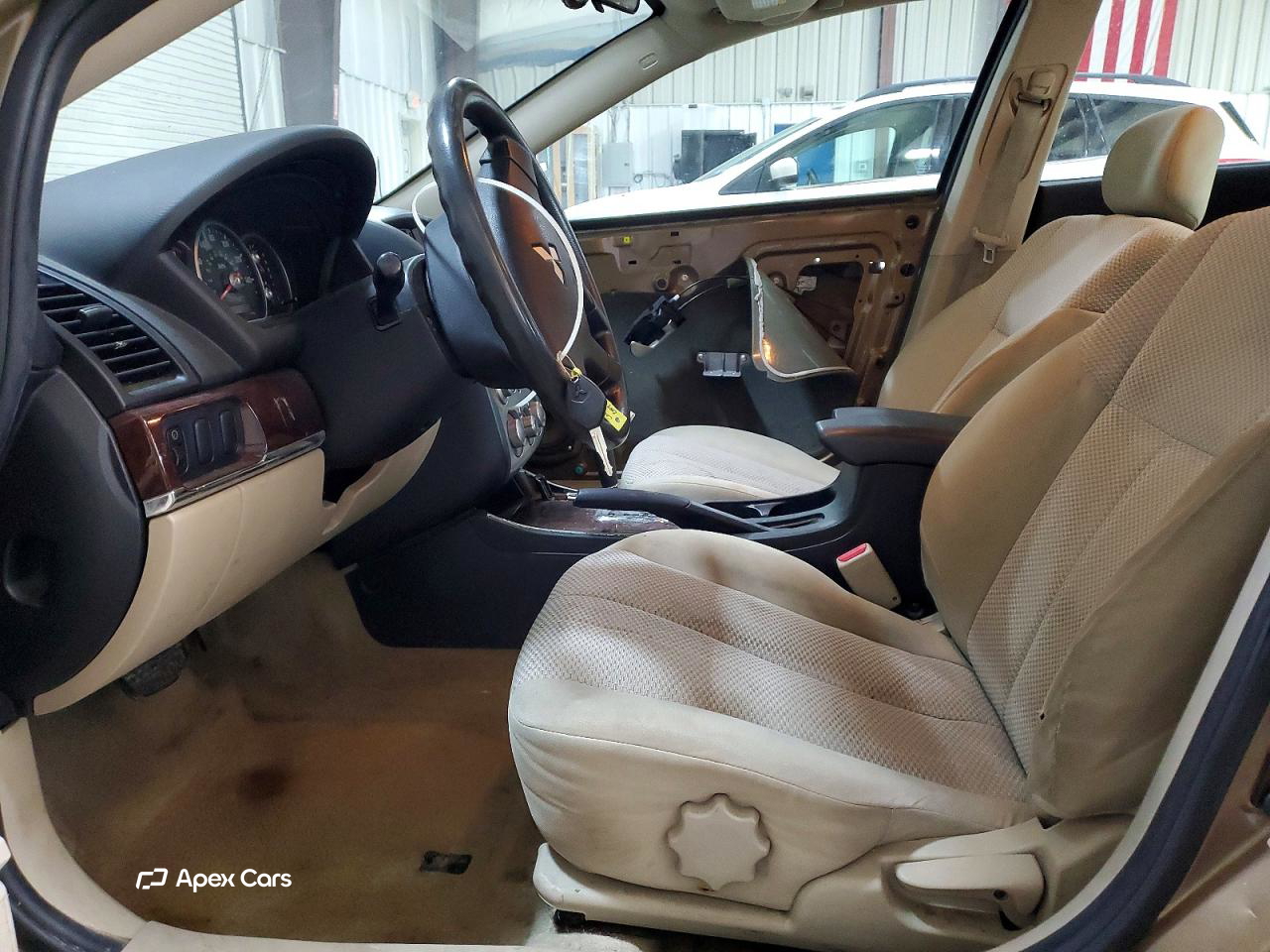 Mitsubishi Galant 2009