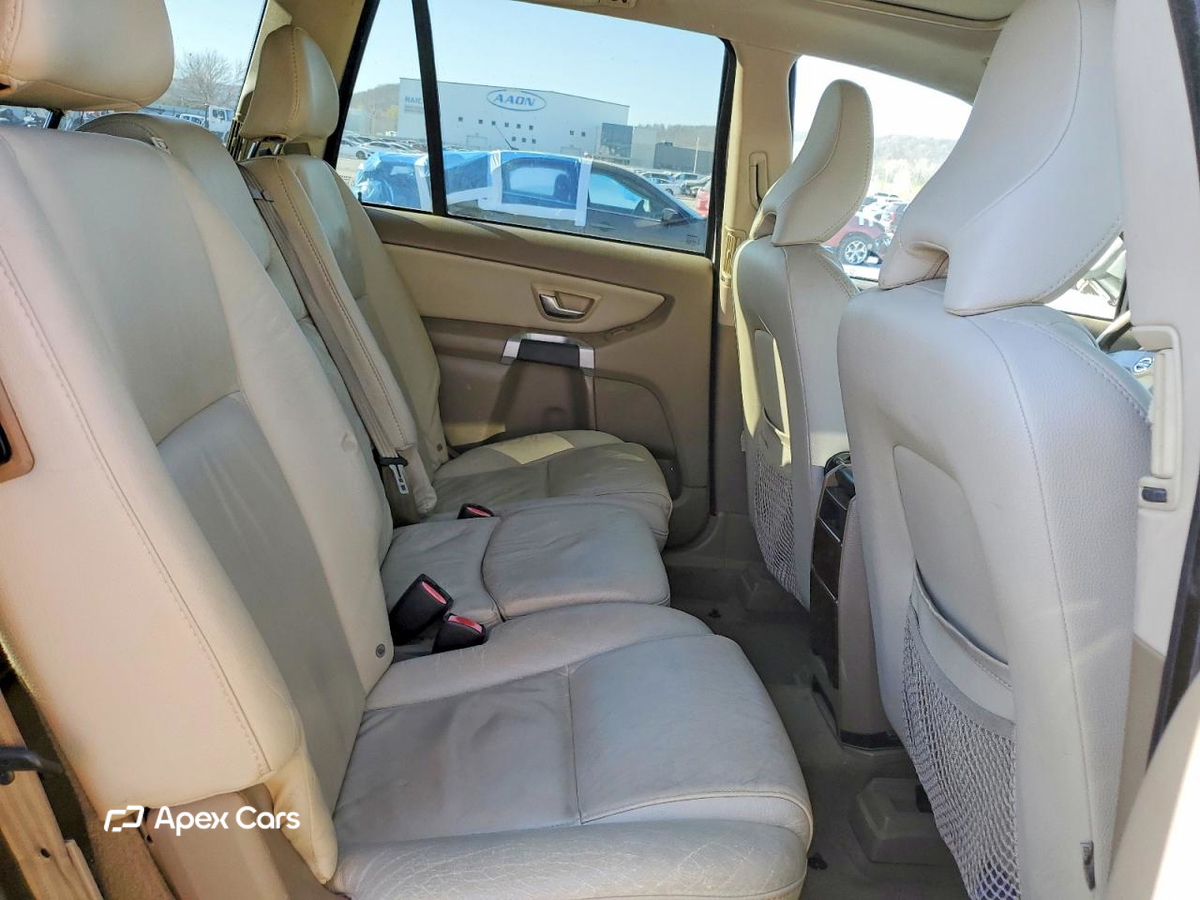Volvo XC90 2012