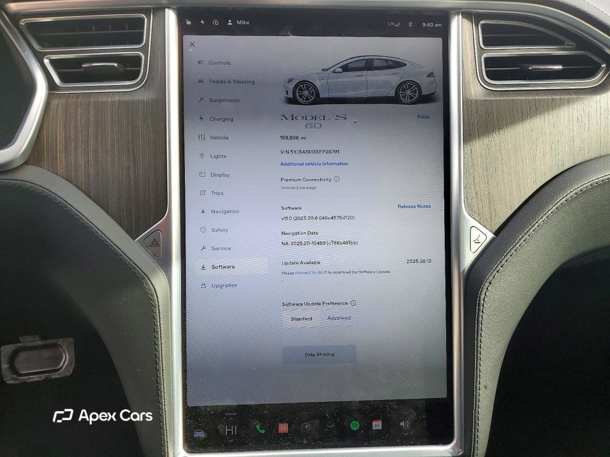 Tesla Model S 2014