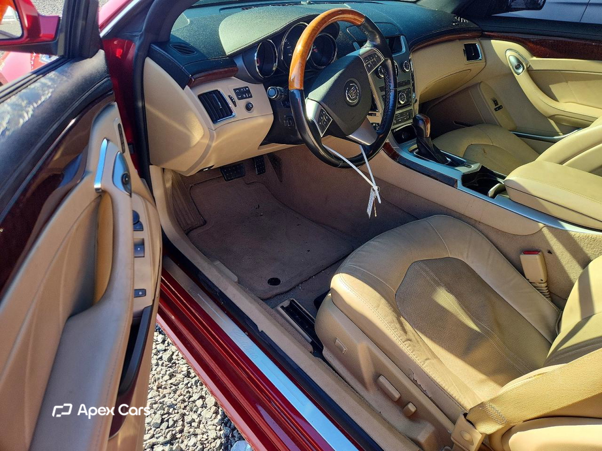 Cadillac CTS 2011