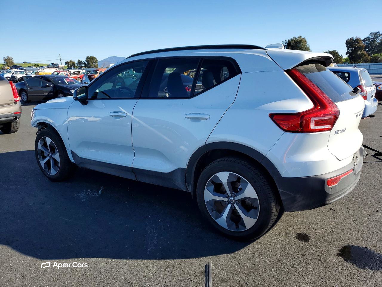 Volvo XC40 2024