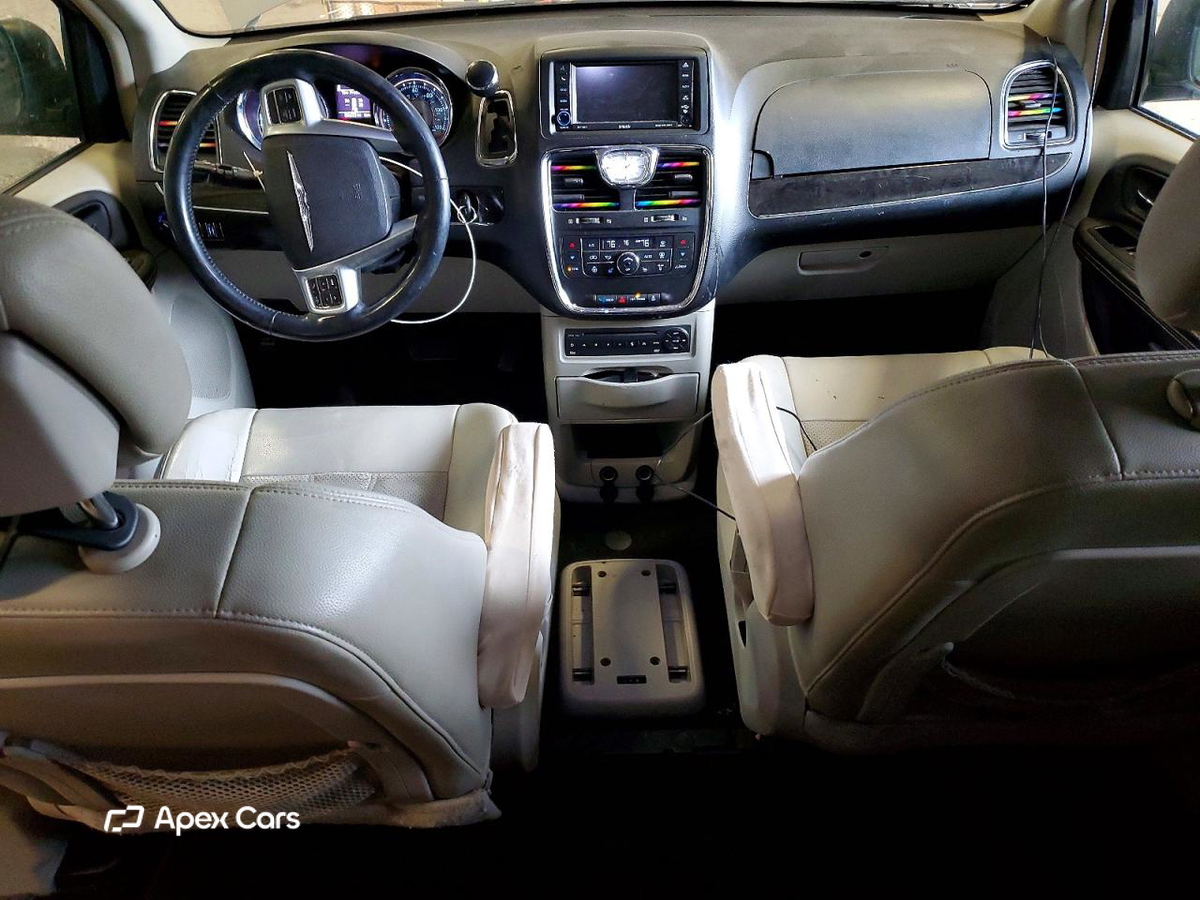 Chrysler Voyager 2013