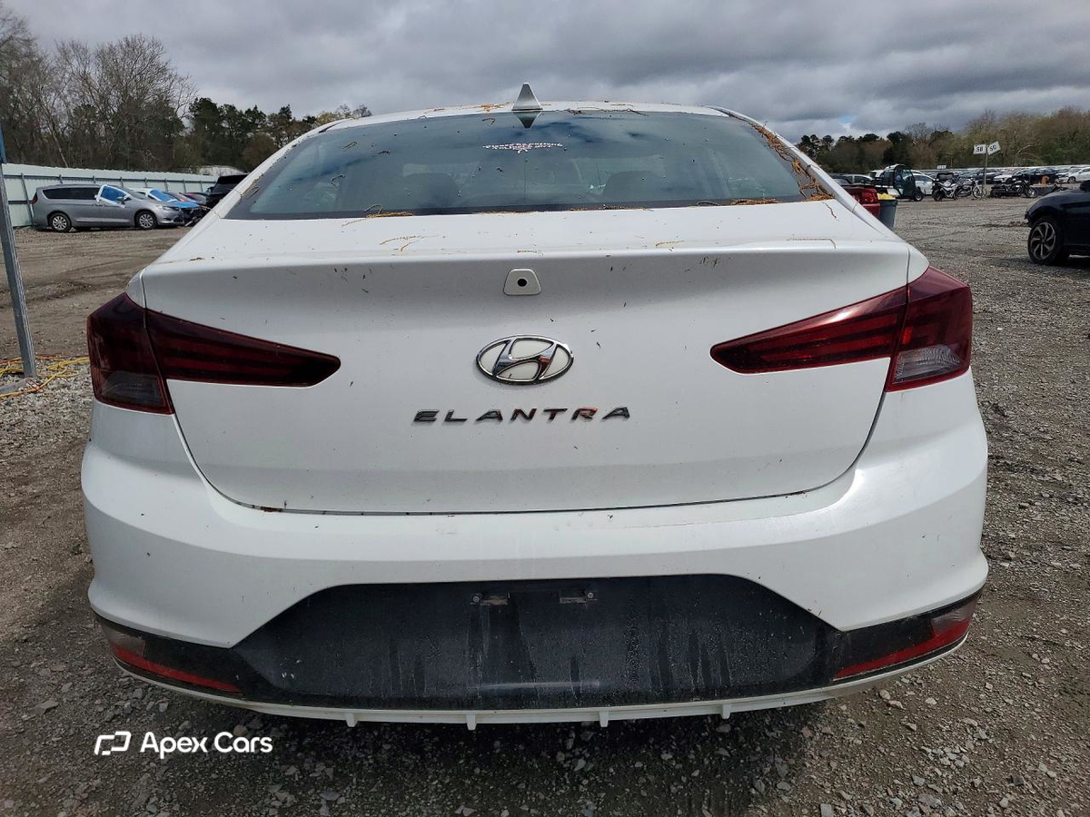 Hyundai Elantra 2020