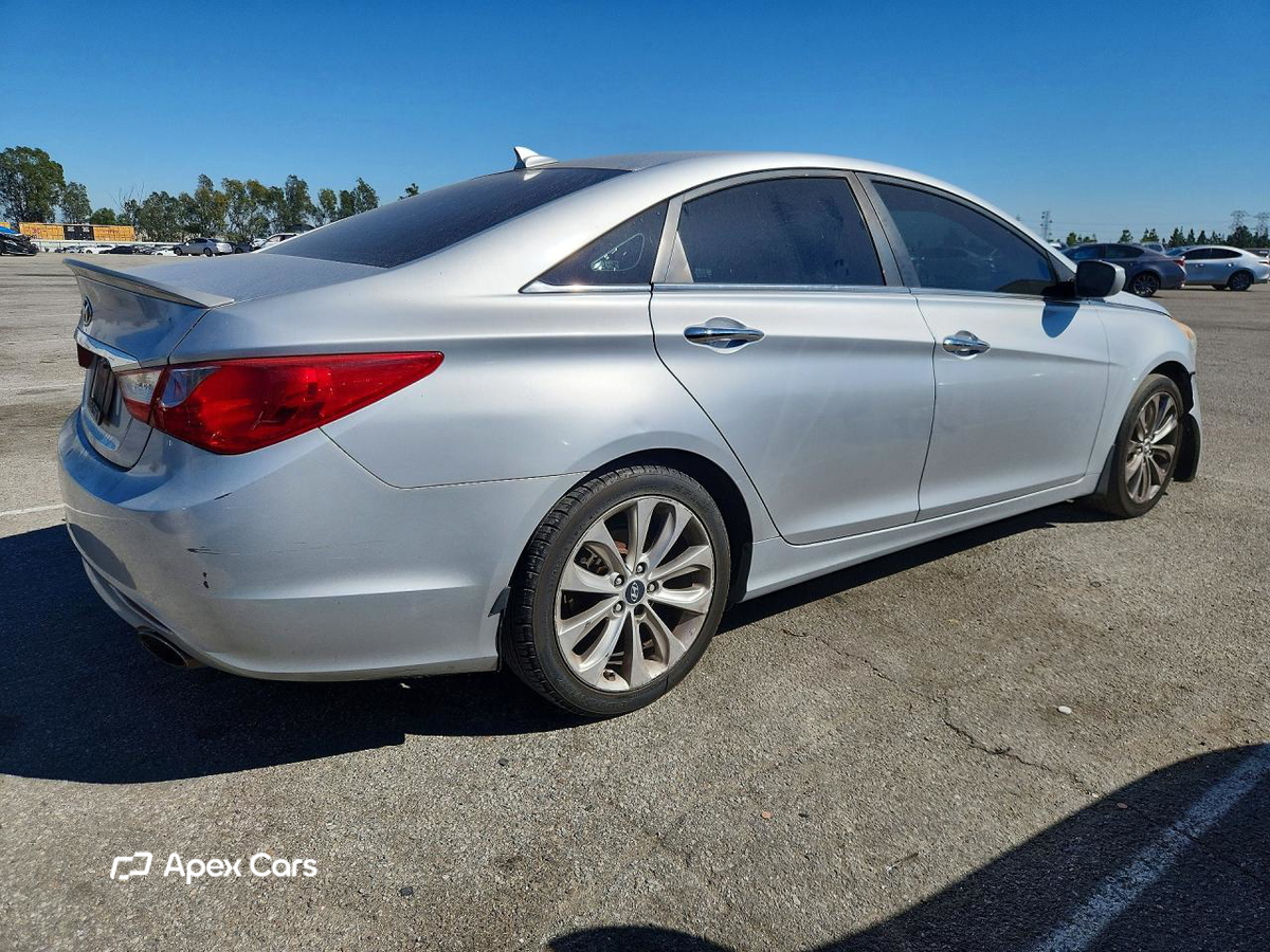 Hyundai Sonata 2013