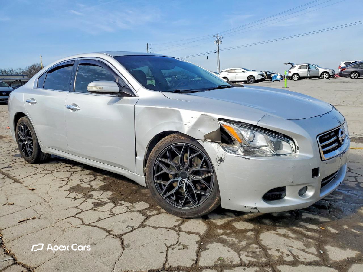 Nissan Maxima 2013