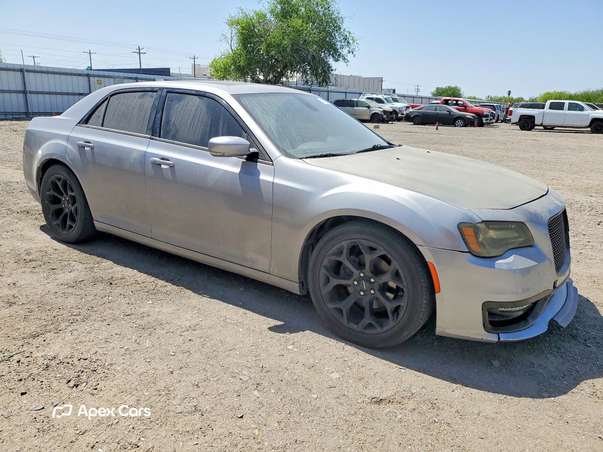 Chrysler 300 2018
