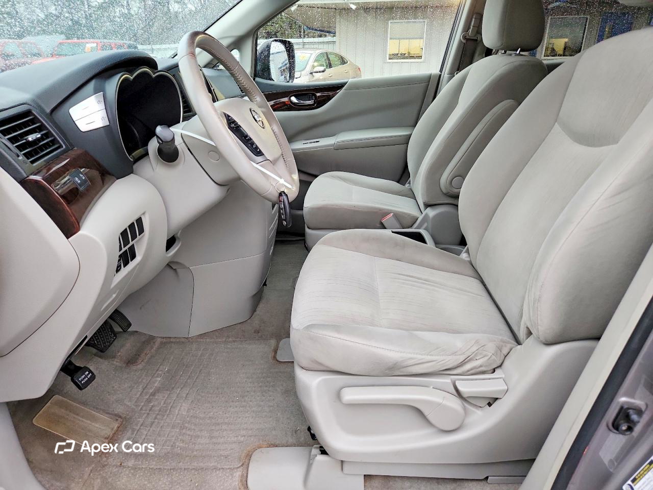 Nissan Quest 2011