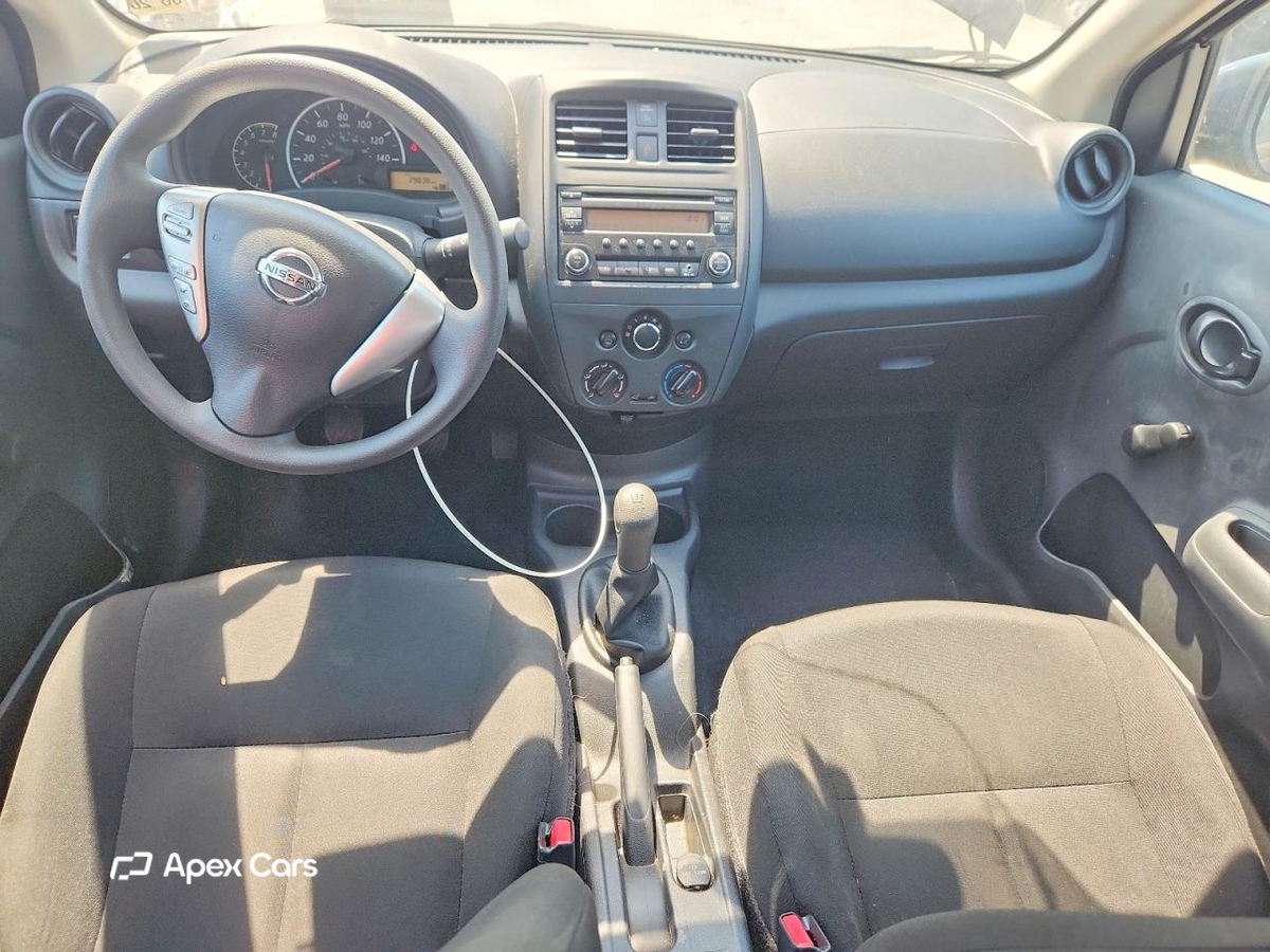 Nissan Versa 2016