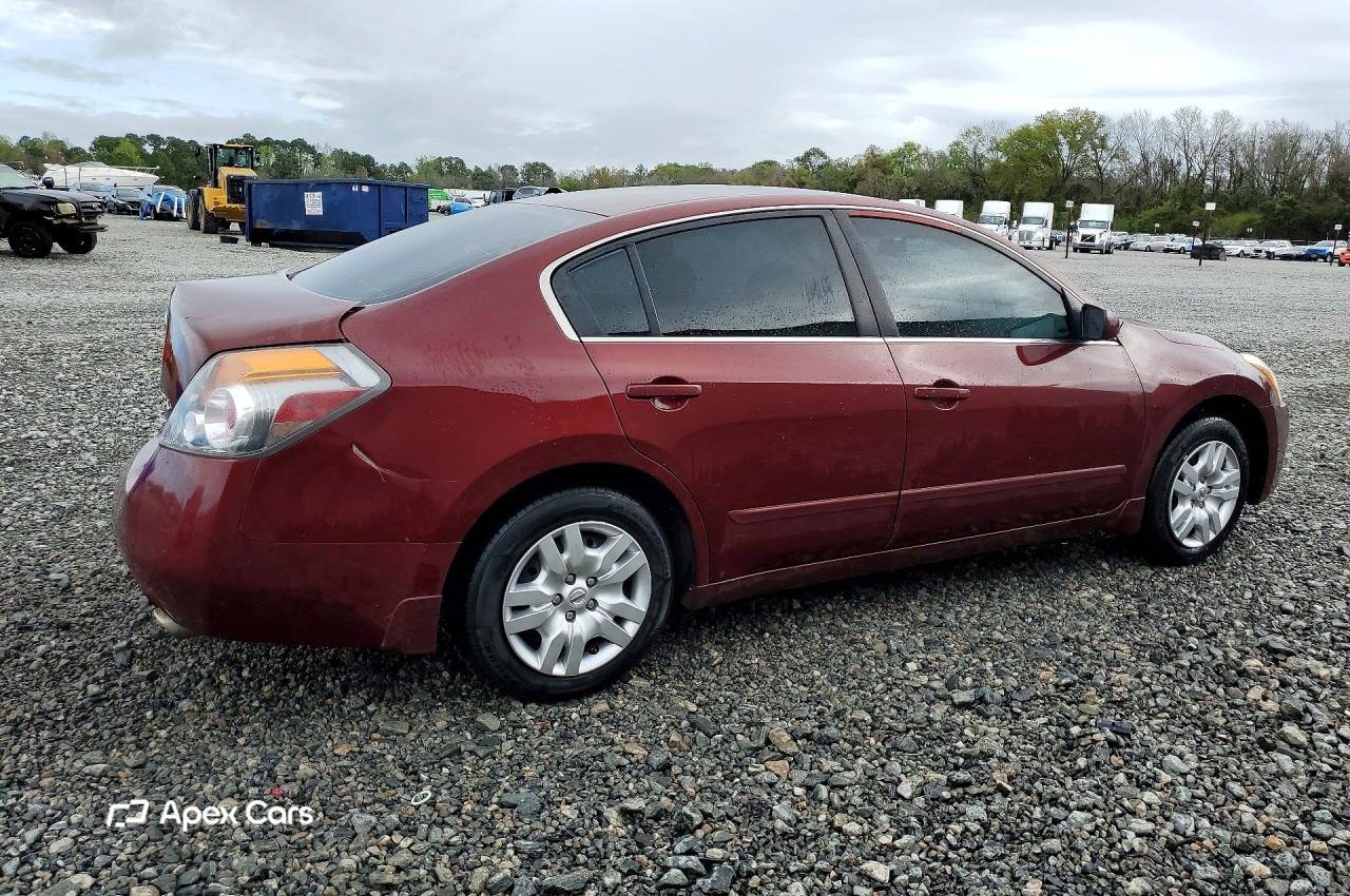 Nissan Altima 2012
