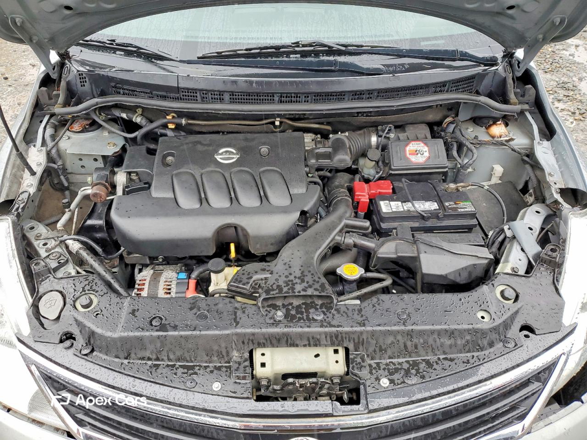 Nissan Versa 2011