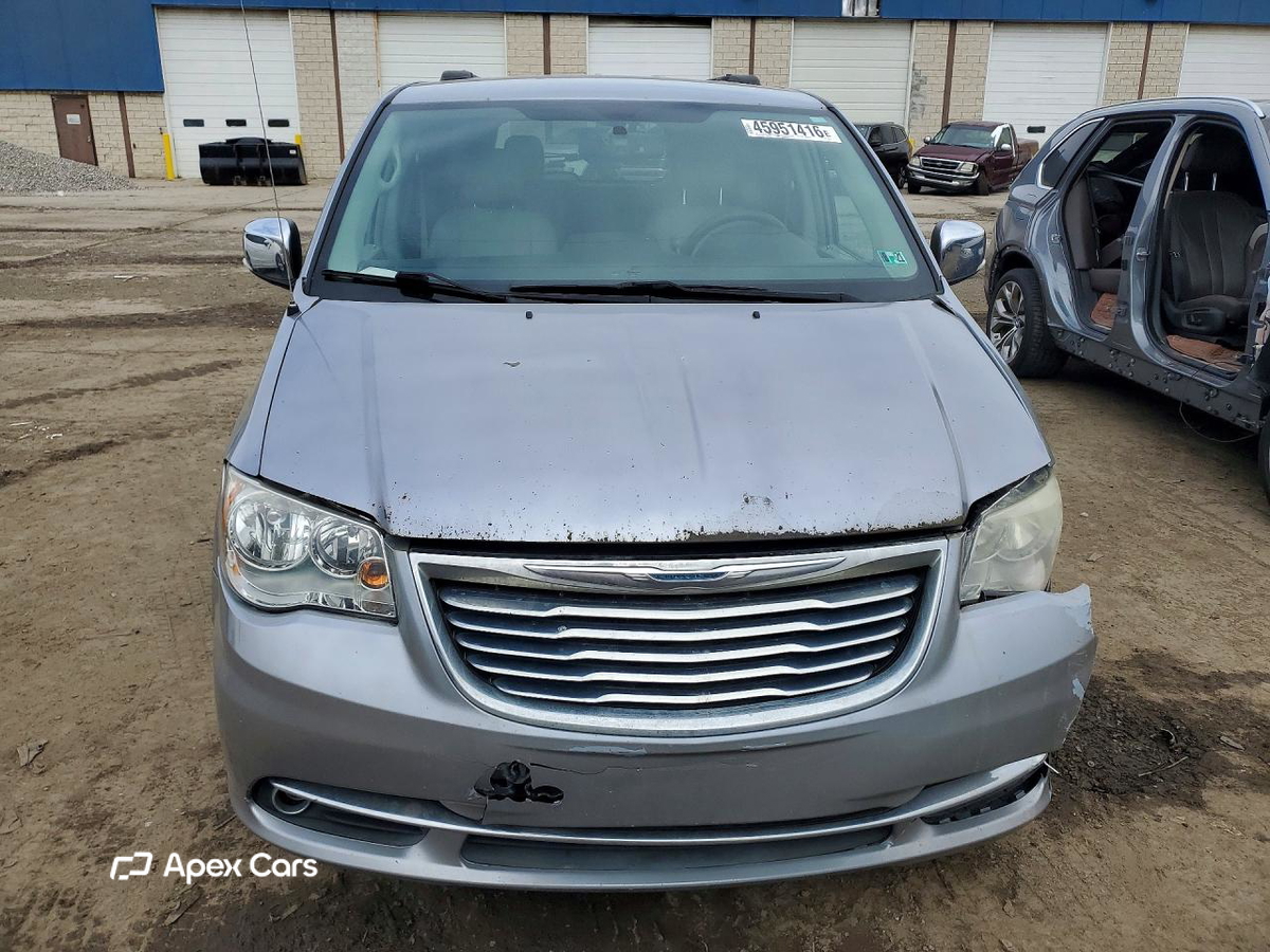 Chrysler Voyager 2013