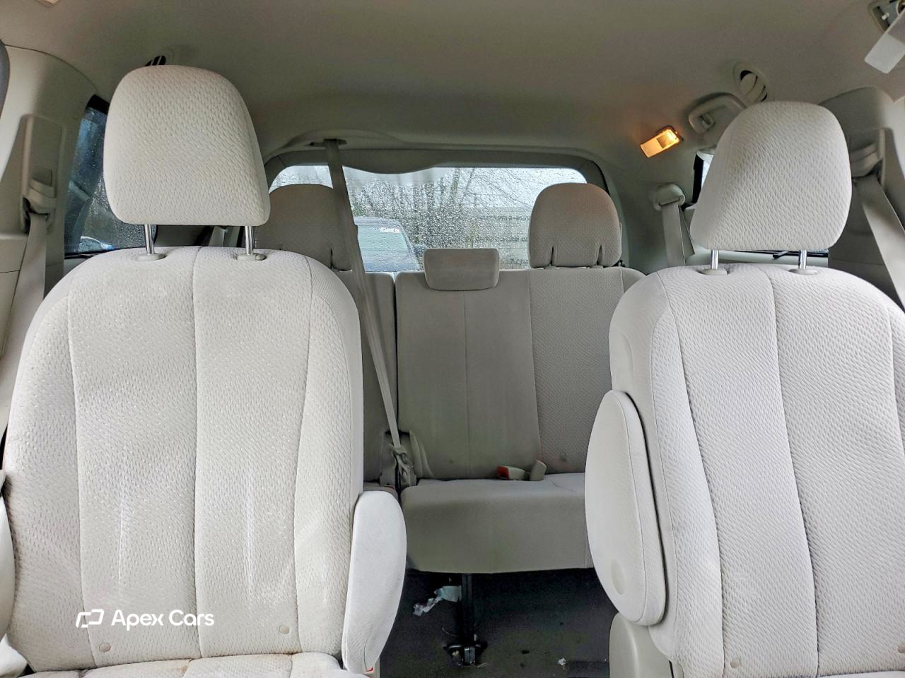 Toyota Sienna 2011