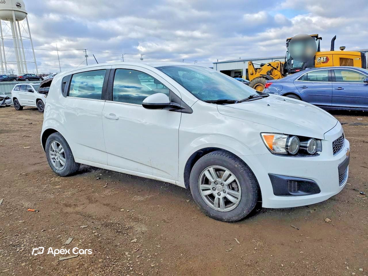 Chevrolet Sonic 2015