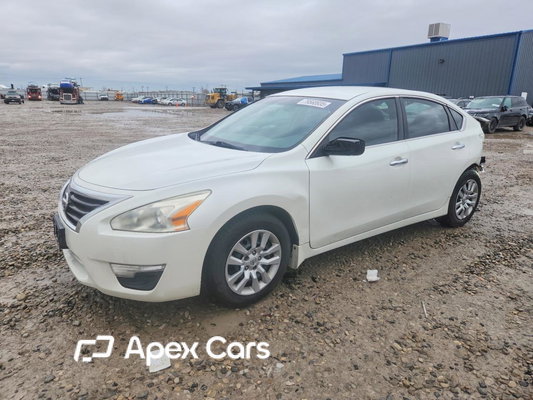 Nissan Altima 2015 - Image 1 of 13