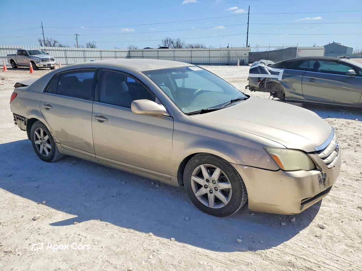 Toyota Avalon 2005