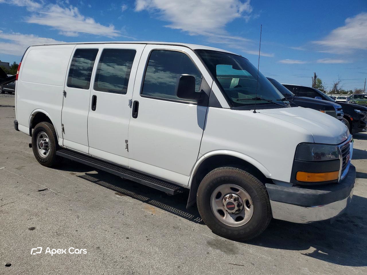 GMC Savana 2015