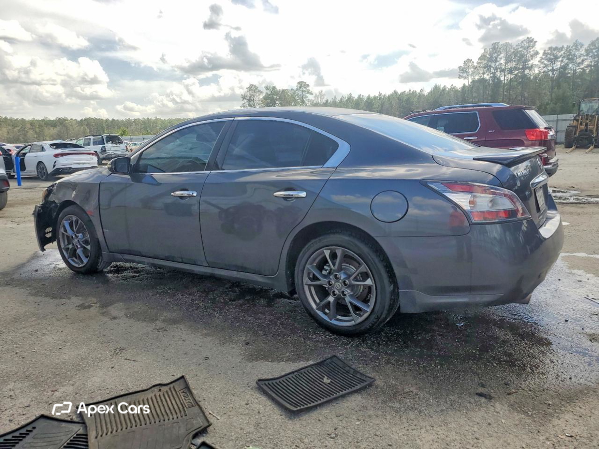 Nissan Maxima 2012