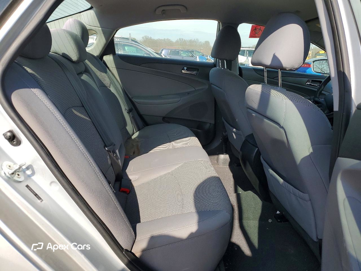 Hyundai Sonata 2012