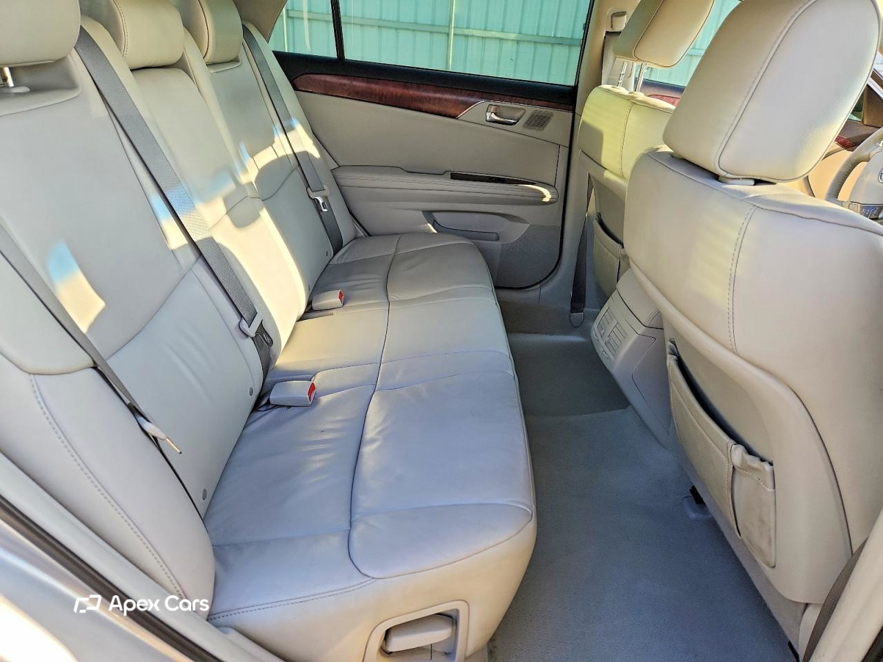 Toyota Avalon 2011