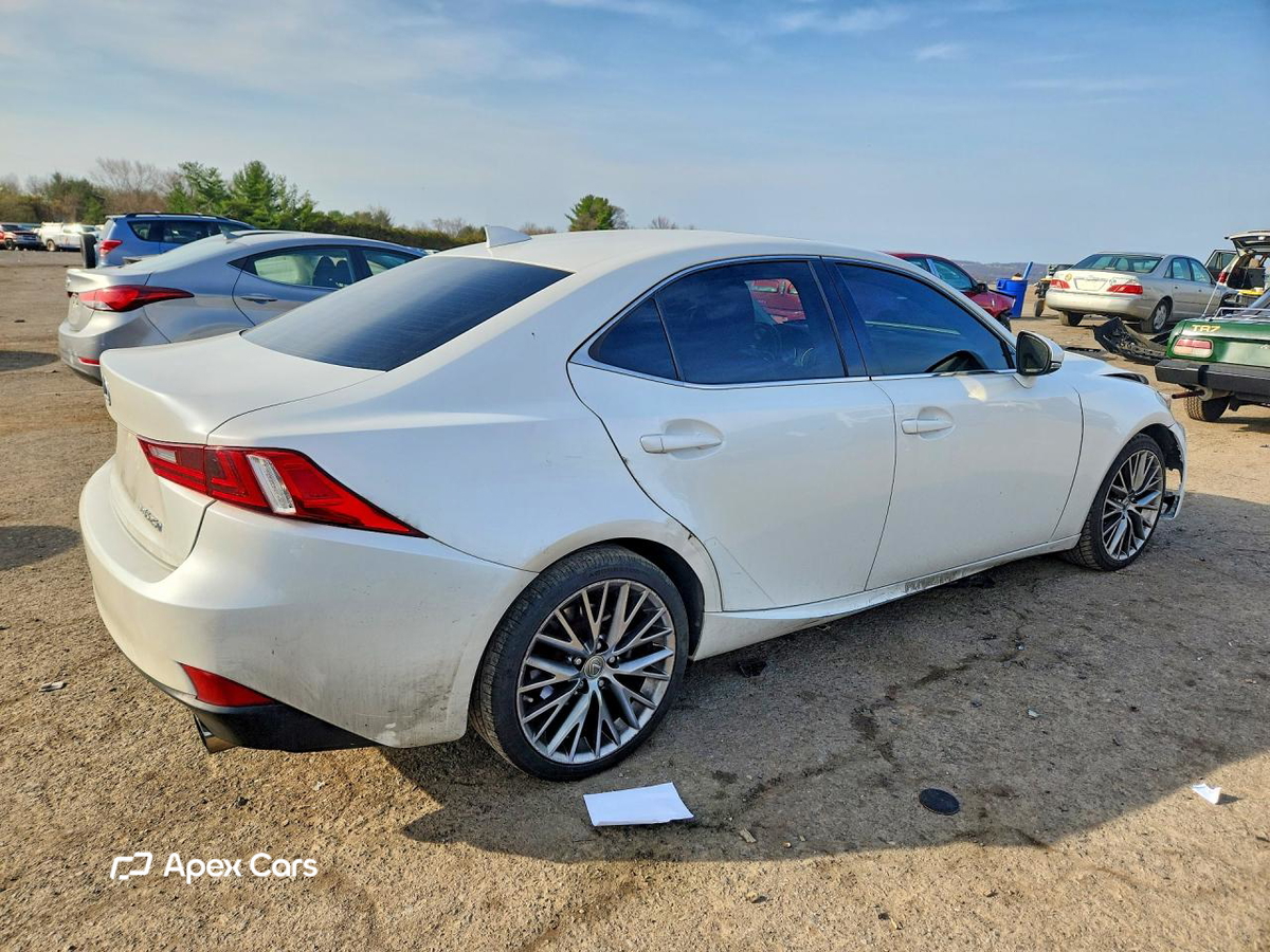 Lexus IS 2014