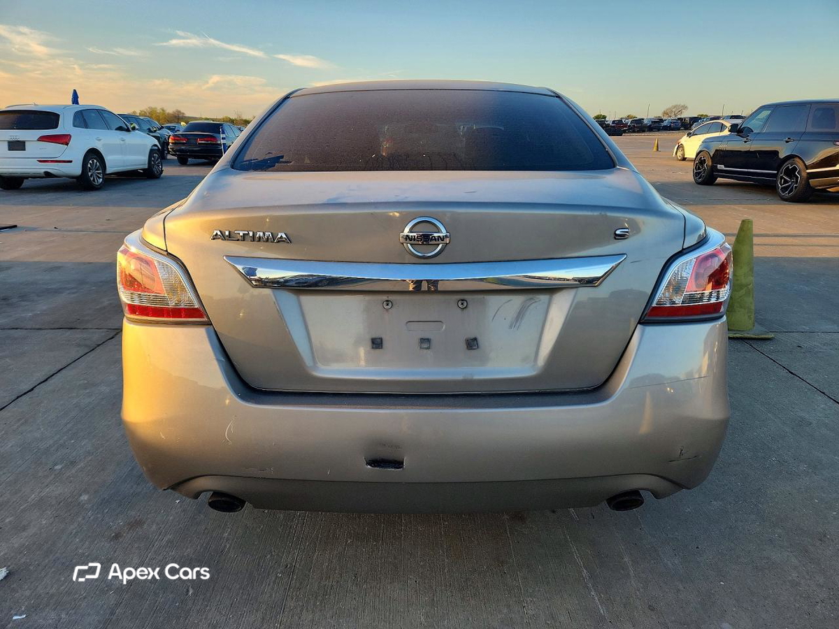 Nissan Altima 2015