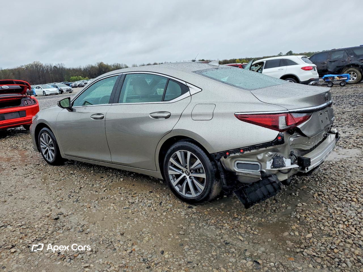 Lexus ES 2021