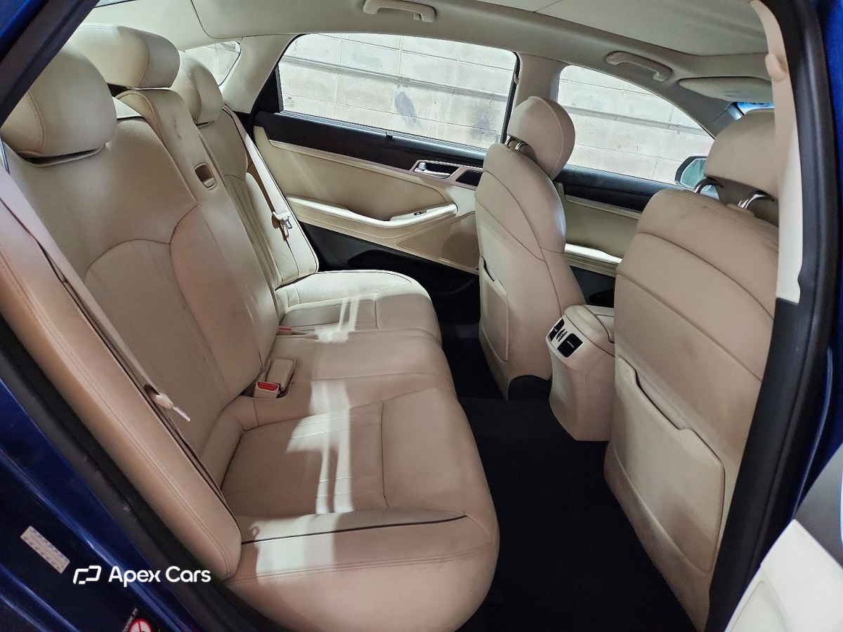 Hyundai Genesis 2016